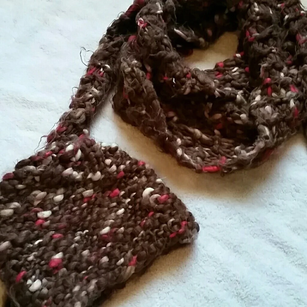 Urban Outfitters Chunky Knit winter hat and scarf set